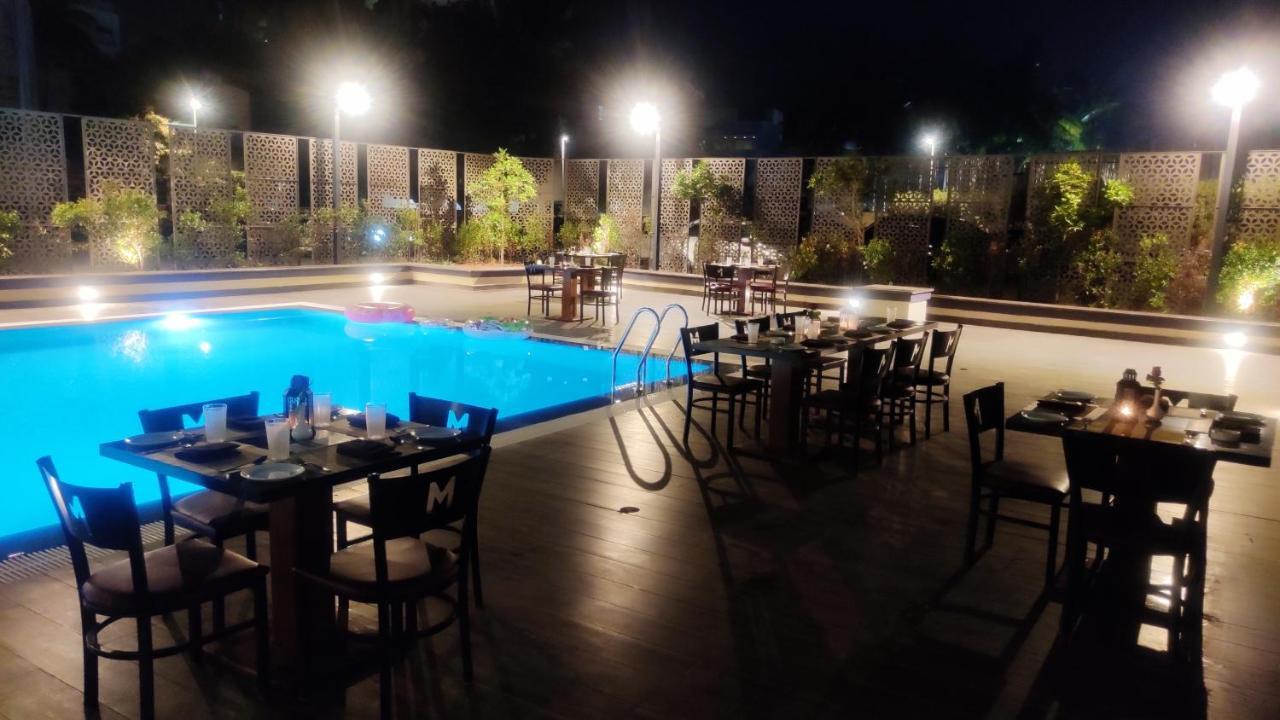 Hotel Manjeera Sarovar Premiere Rājahmundry Exterior foto