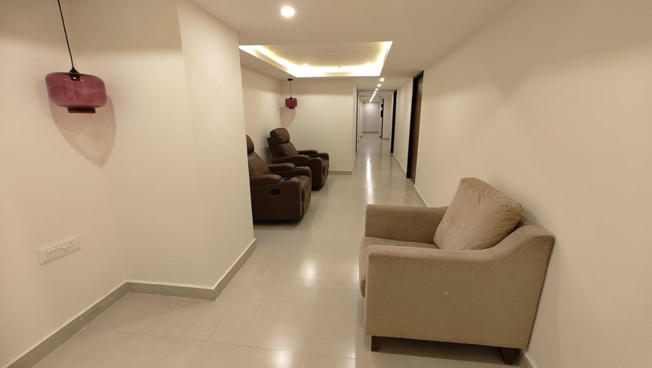 Hotel Manjeera Sarovar Premiere Rājahmundry Exterior foto